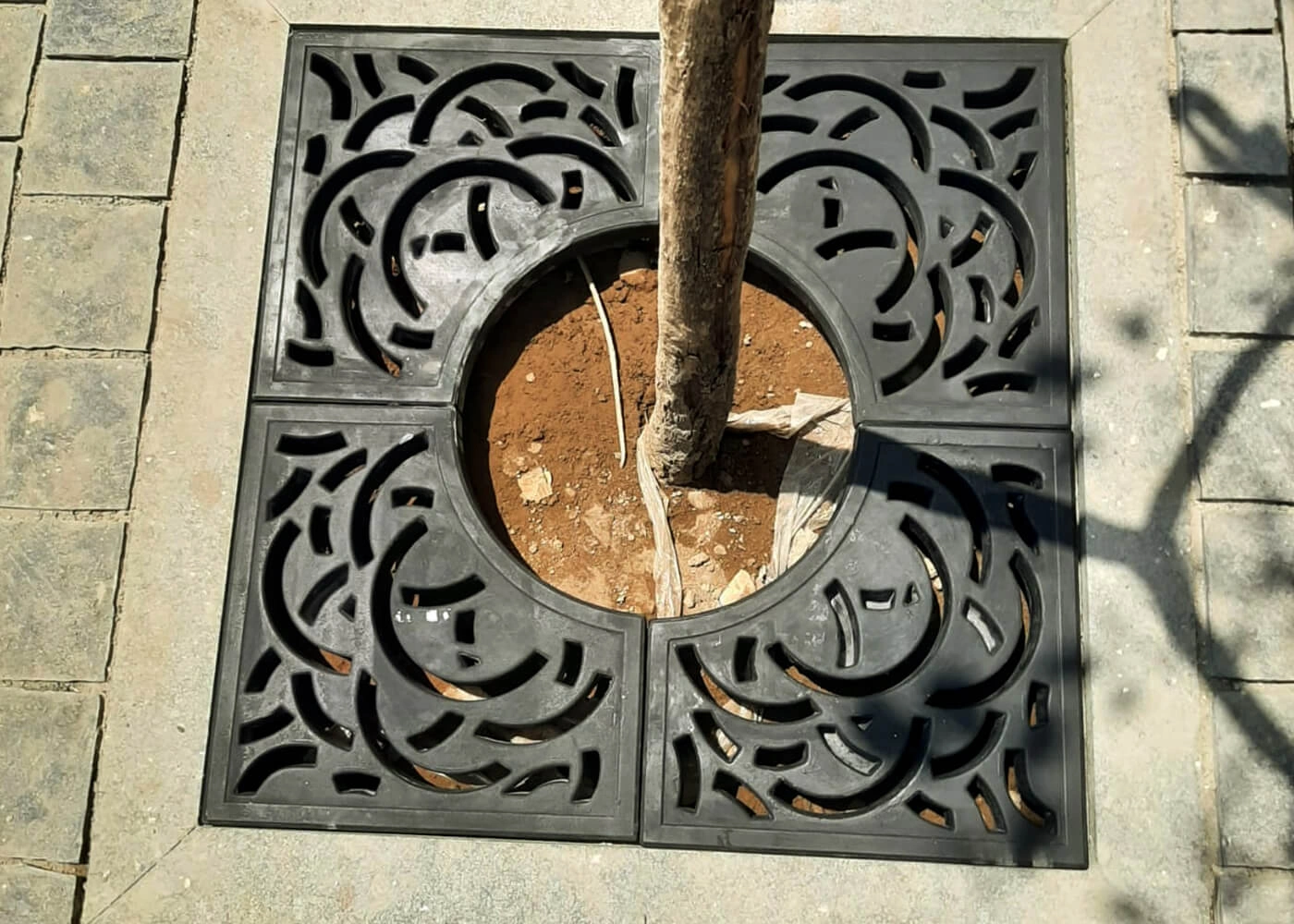 tree-grating